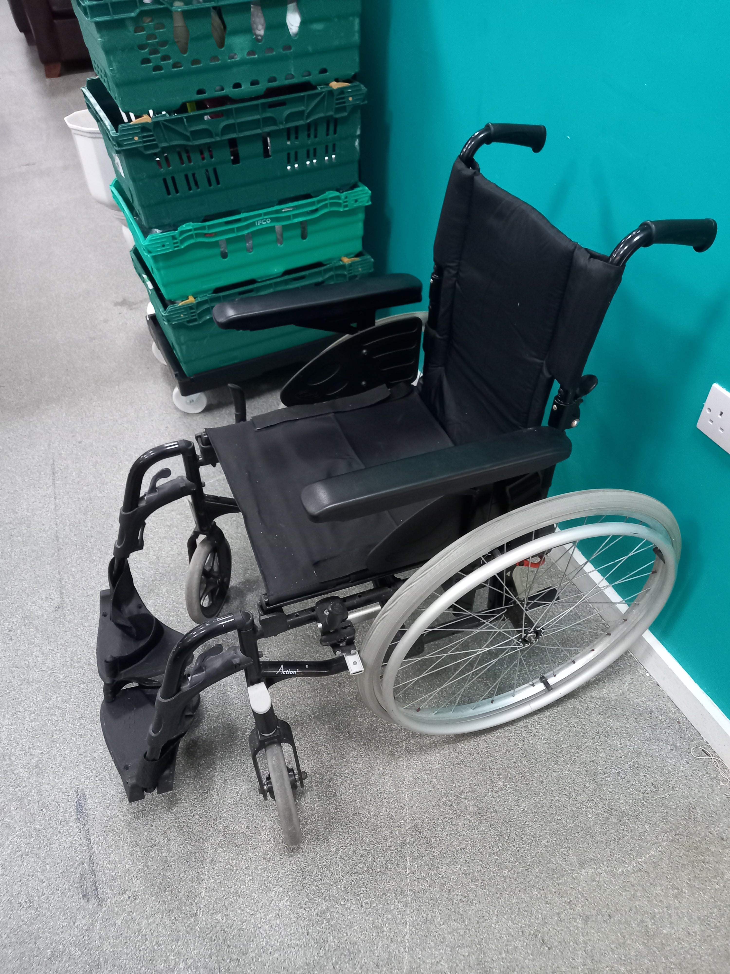 Wheelchair (13072604)