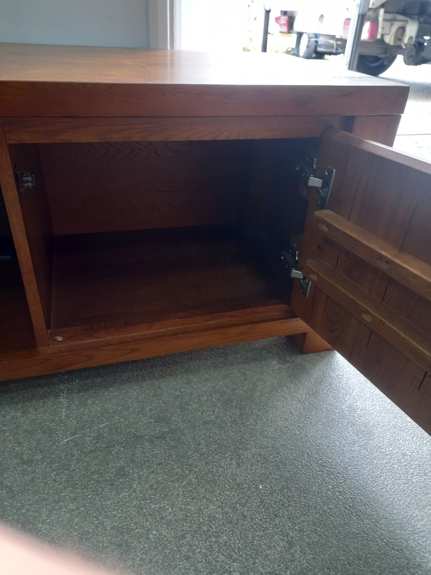 Media TV stand Unit (190804)