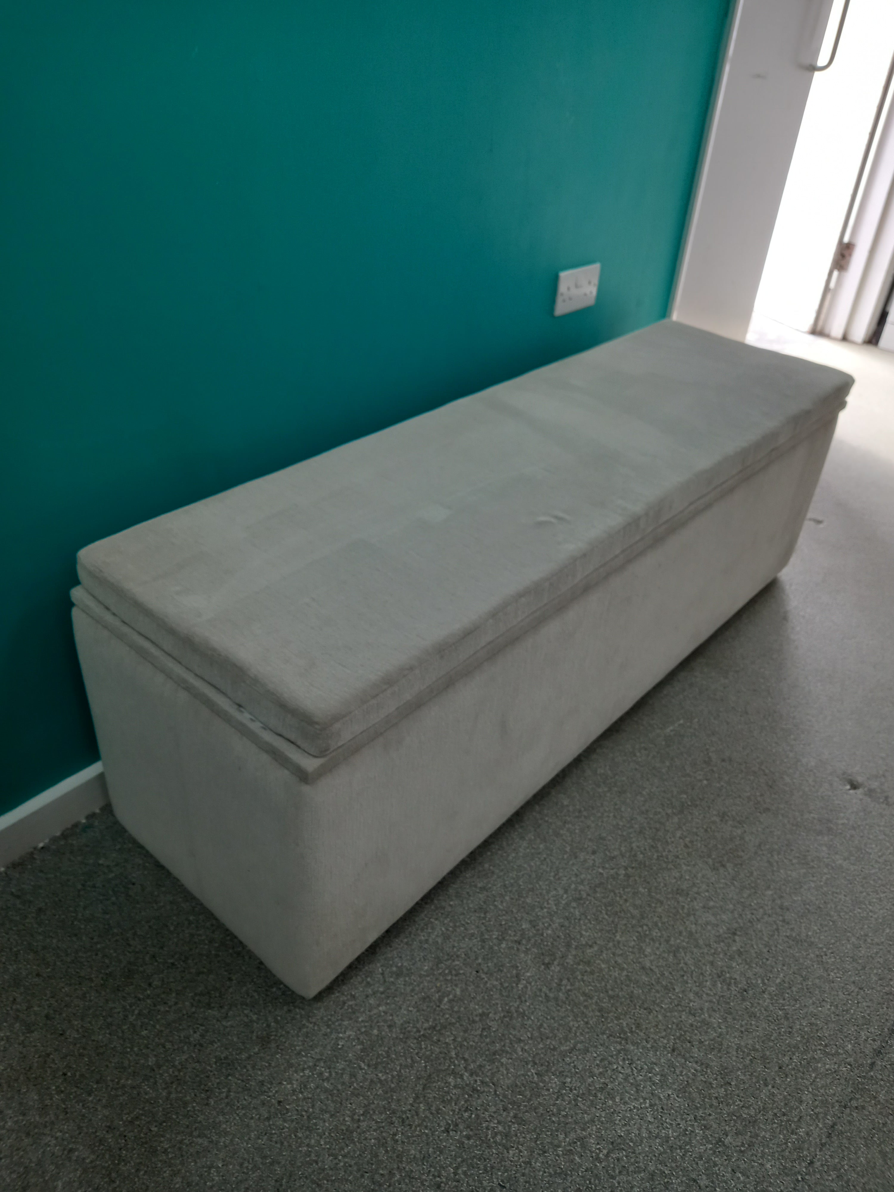 Ottoman Bench (11052609)