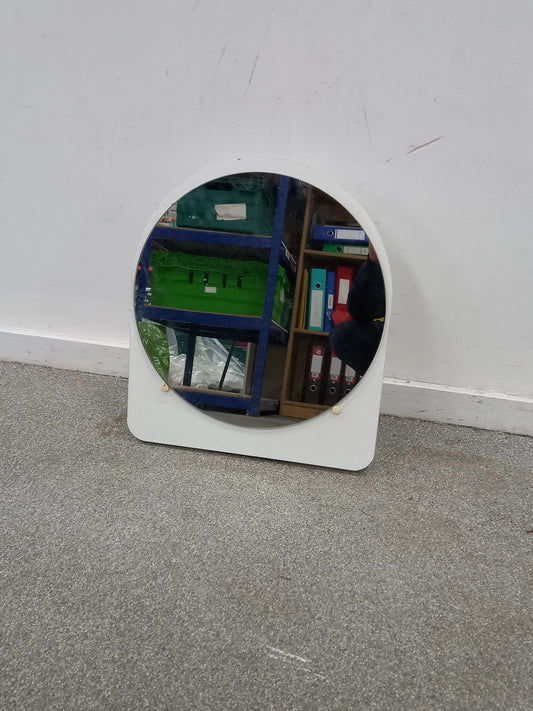 Table Top Mirror (130204)online room