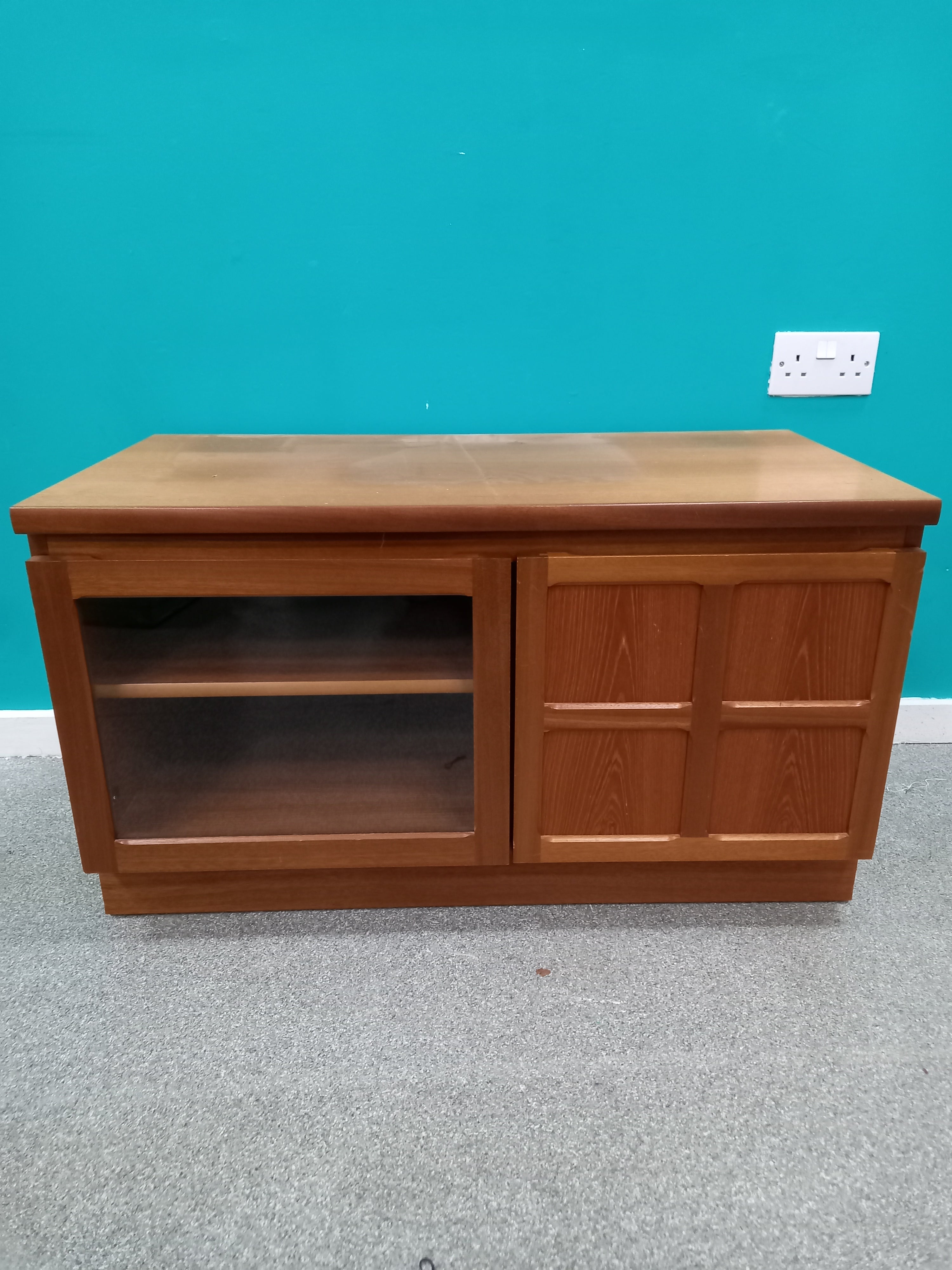 Parker Knoll Media Unit (29062608)