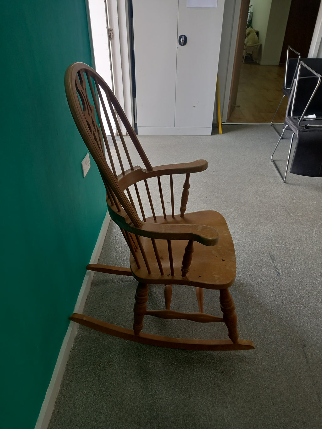 Rocking Chair (14052603) GA:3931