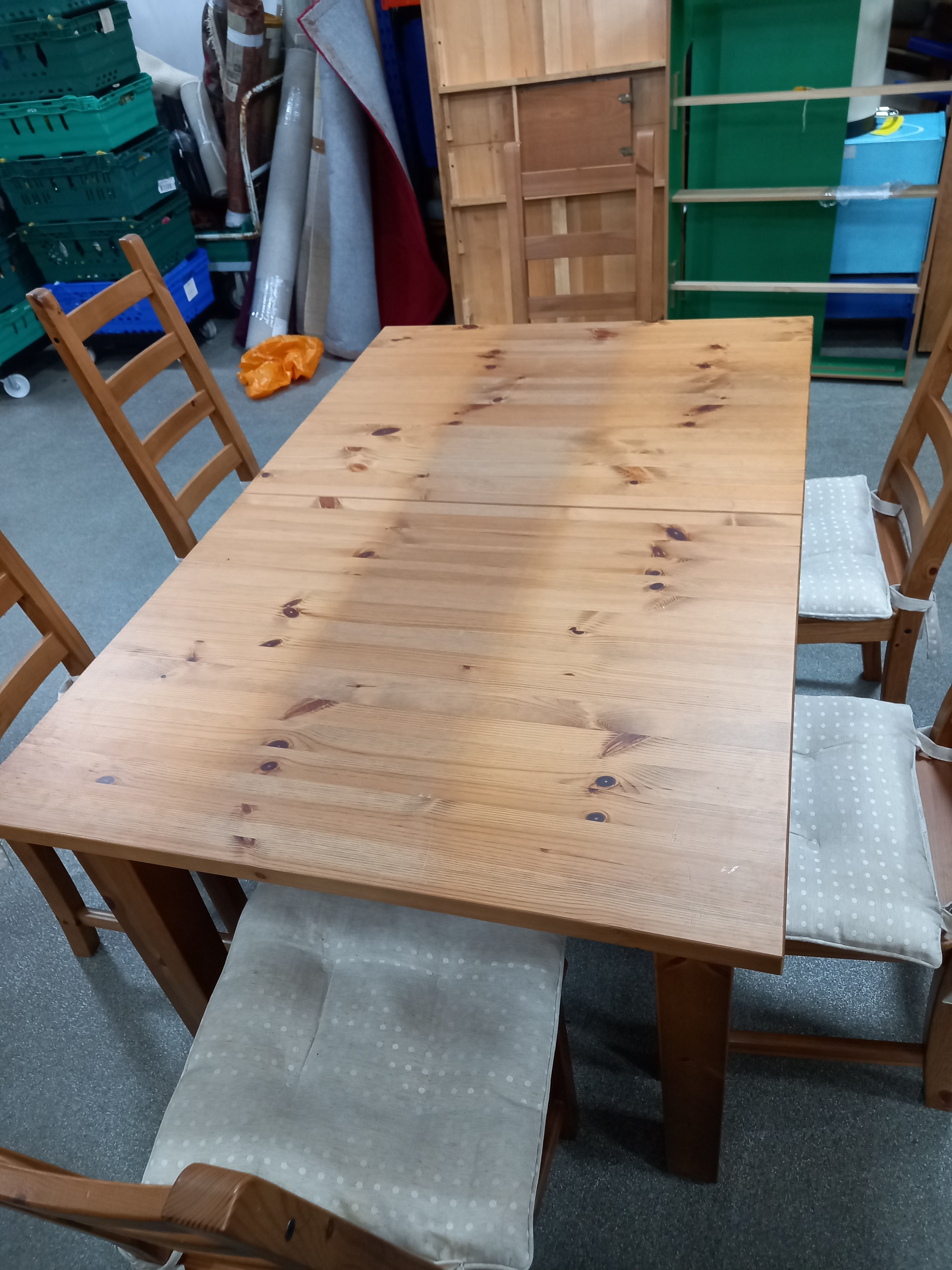 Pine Table And x6 Chairs 29062602