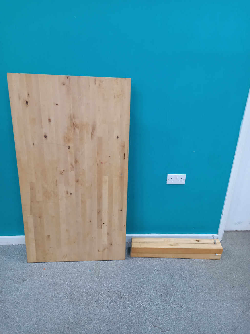 Table (04092611)