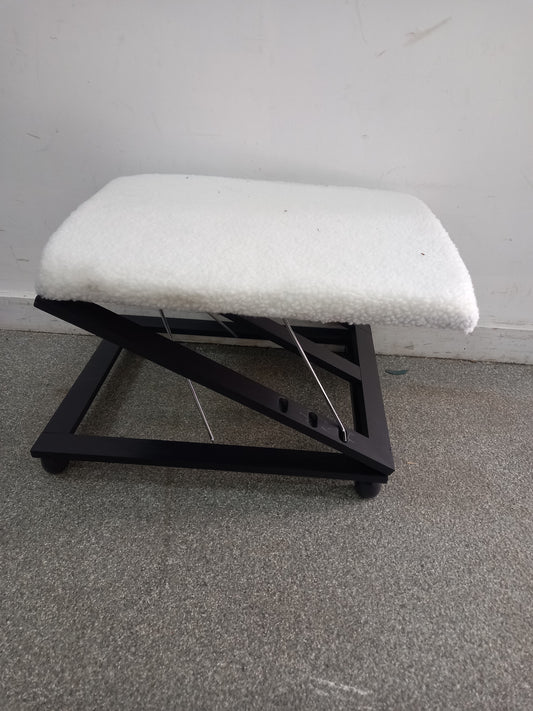 Compact footstool (160931)