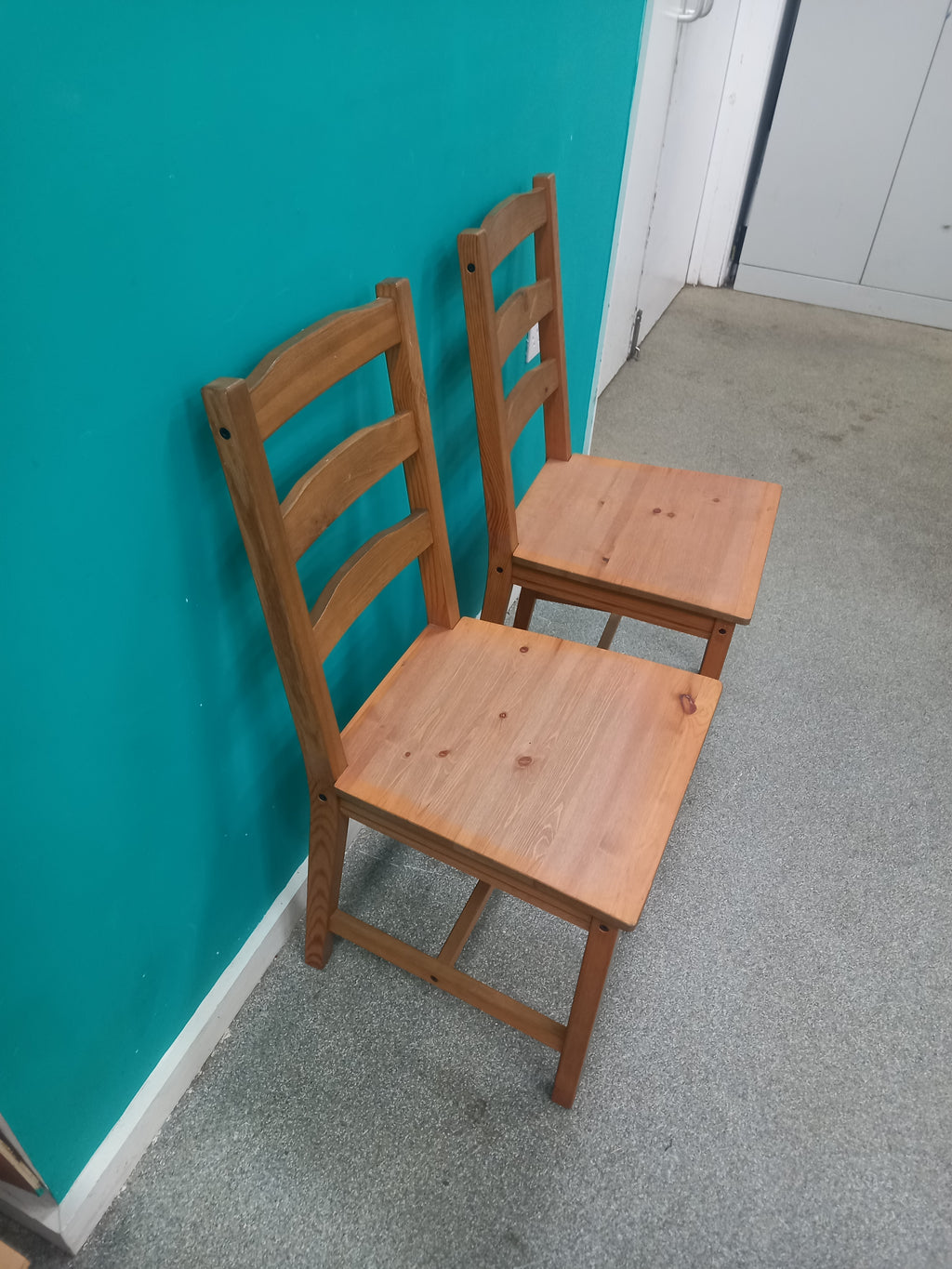 Dining Chairs x2 (30092601)