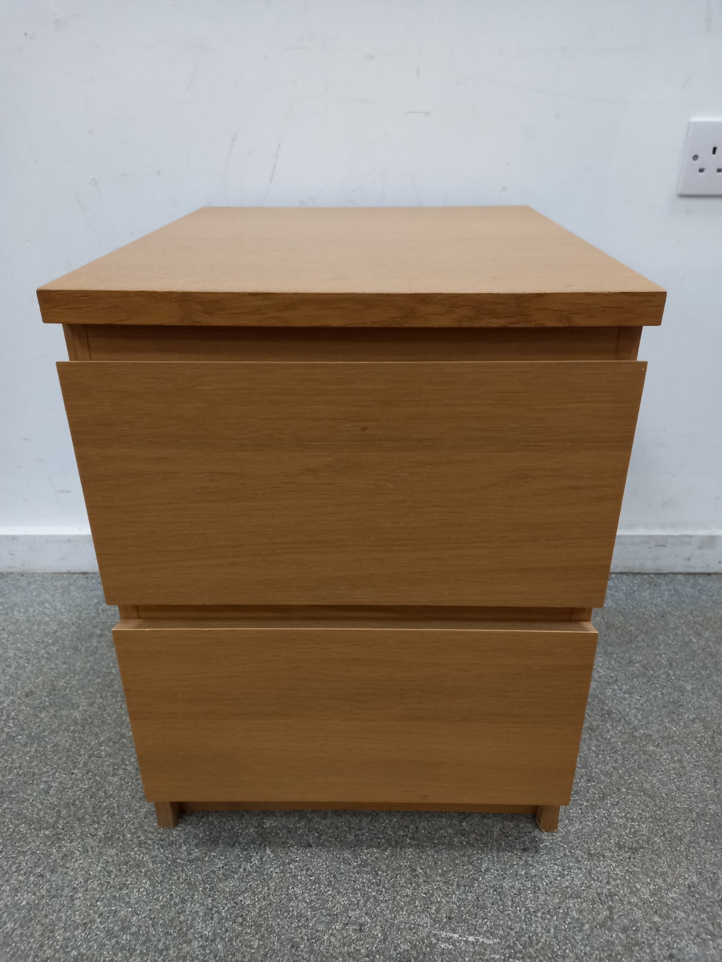 Besides Table (07112502) site B