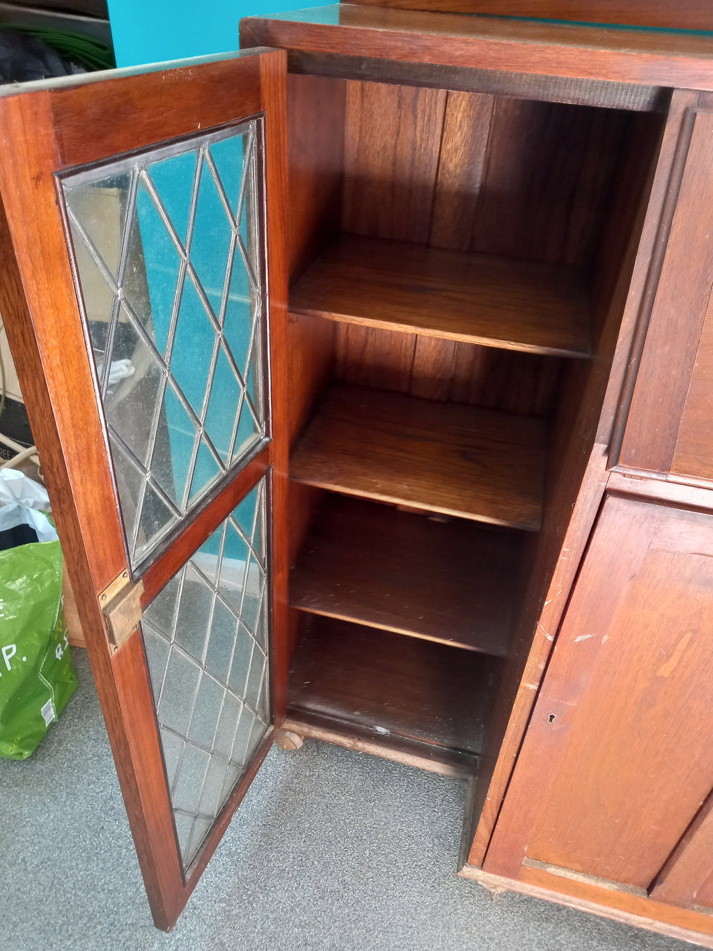 Bureau/Cabinet 18052601 GA:3931