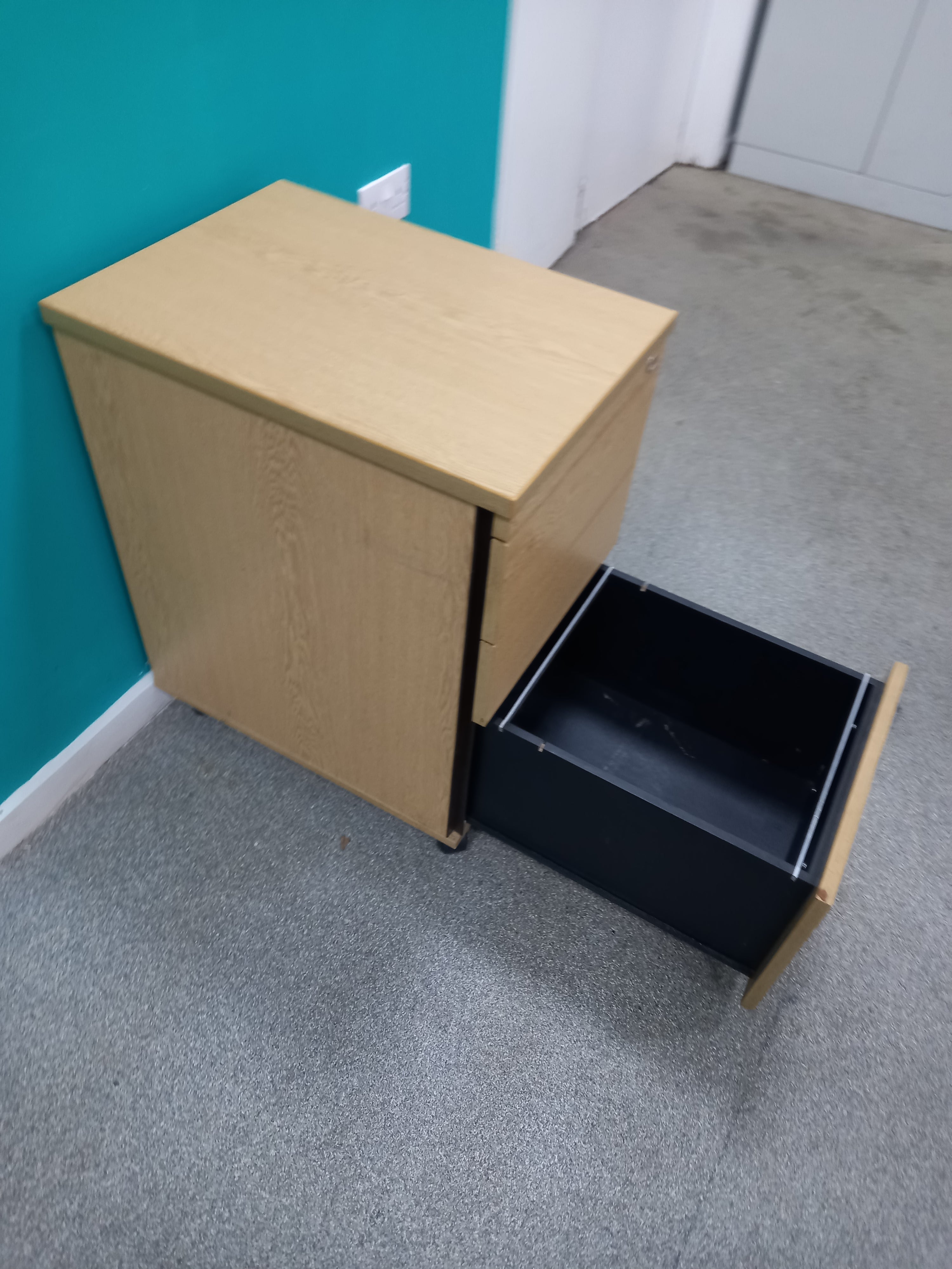 Filing Cabinet 08062602