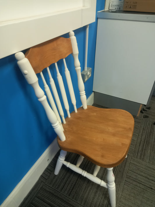 Upcycled chair (300915)site B