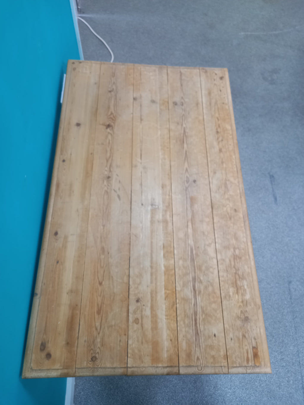 Small Kitchen Table (25062603) ga3995