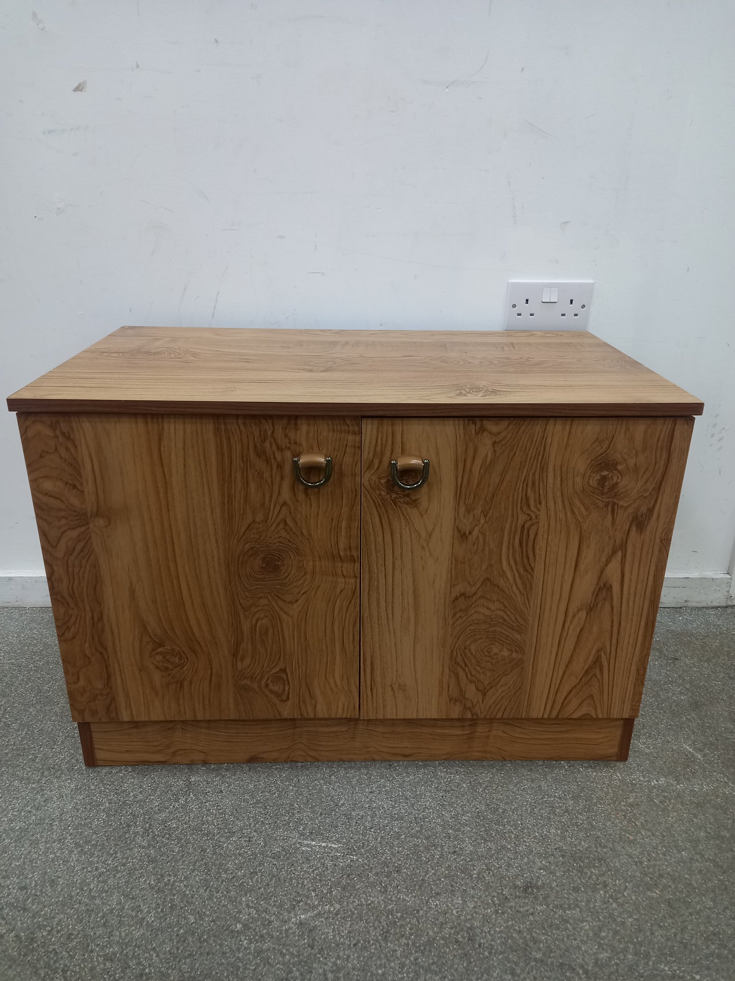 Cabinet (220711)
