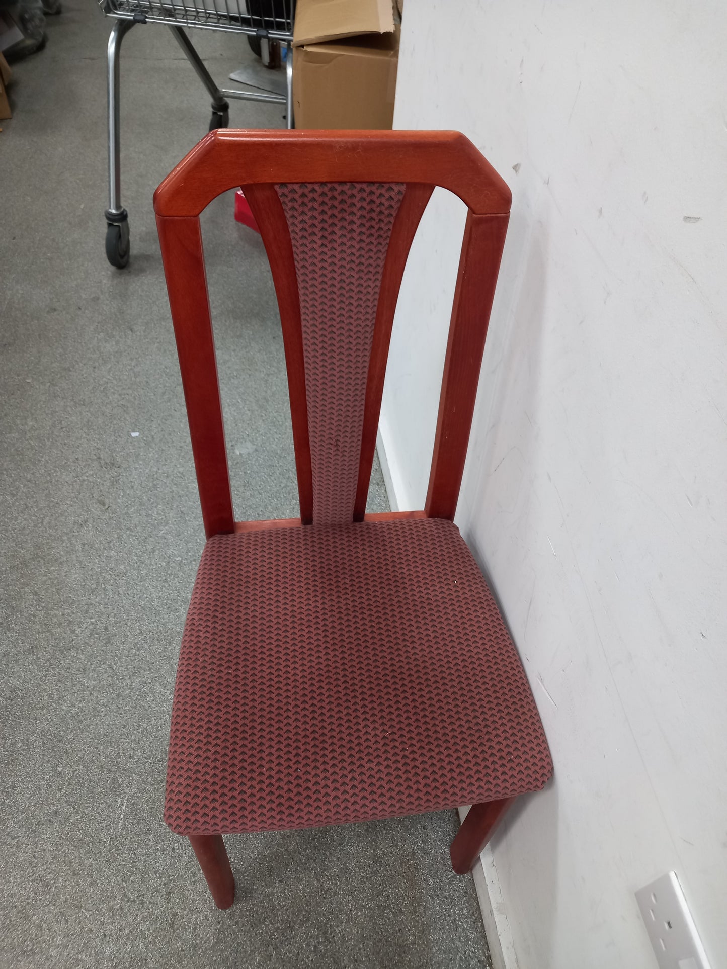 Chair (06112506)