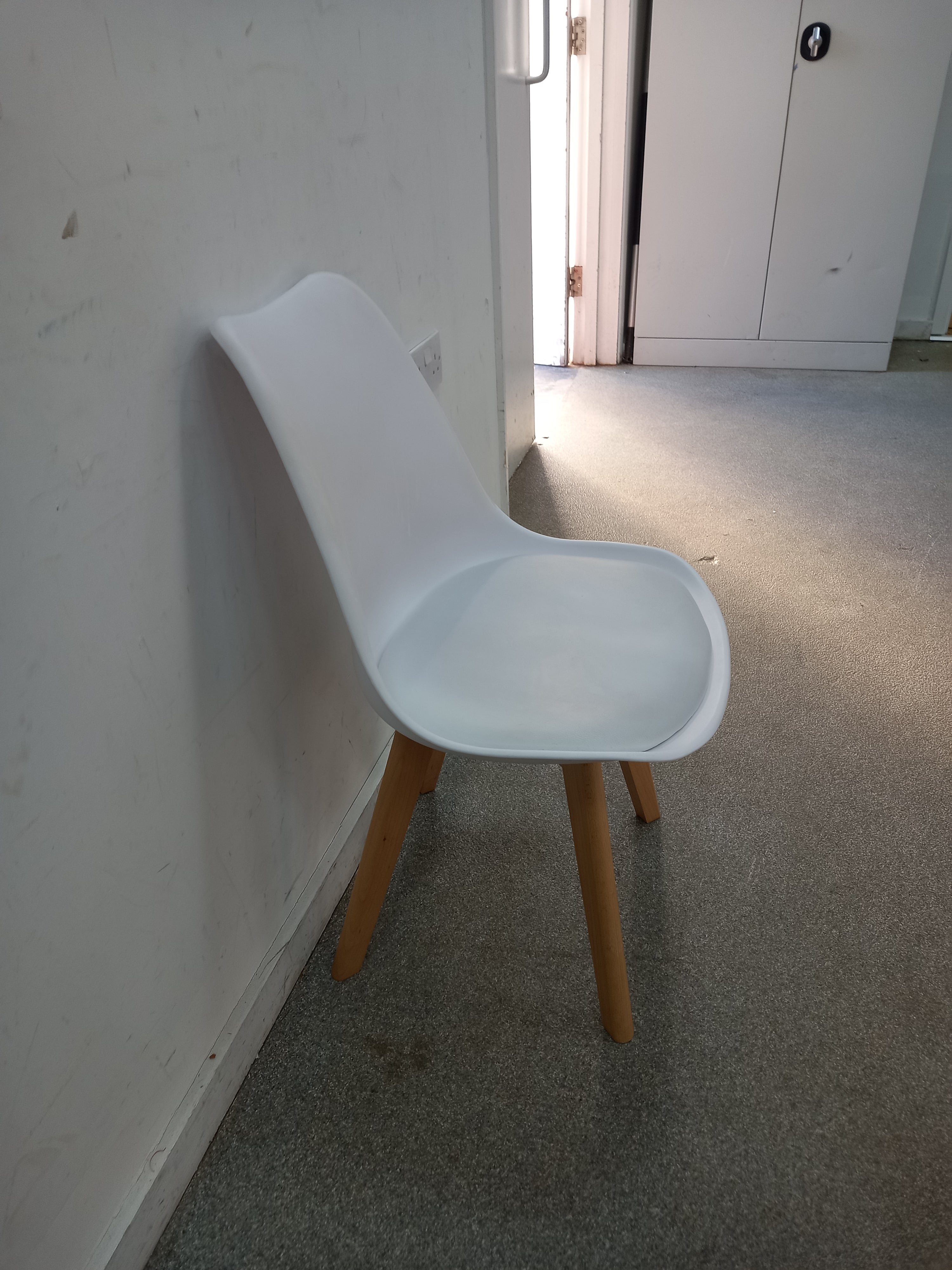 Chair (05012610)