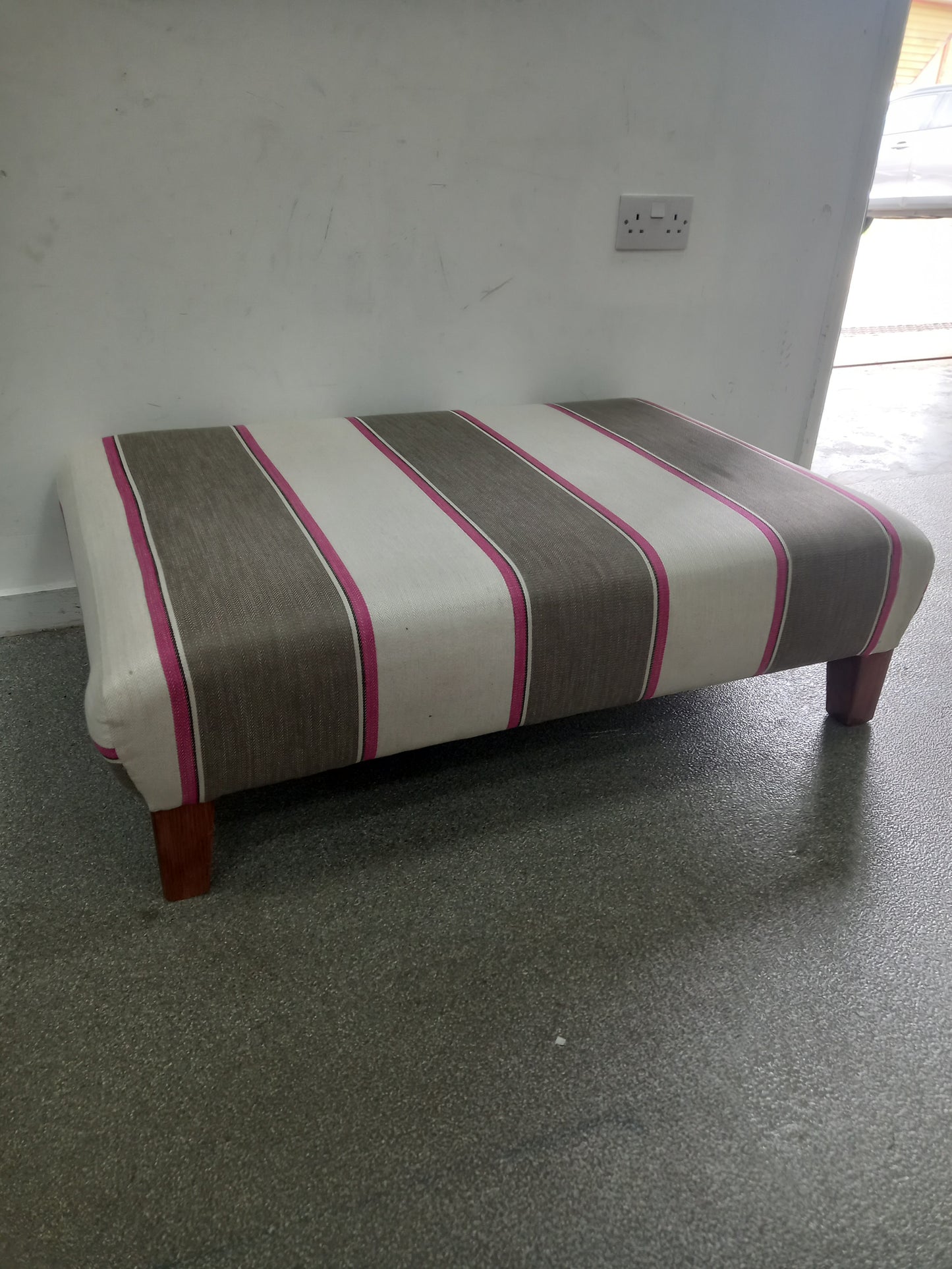 Ottoman Footstool (080802)