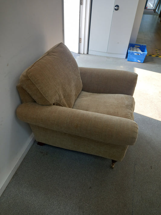 Armchair (050805)