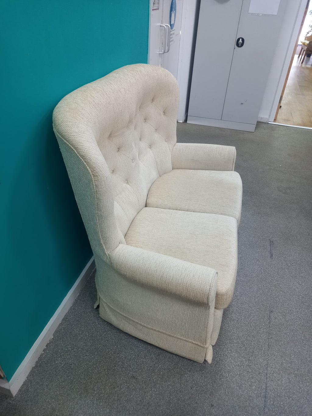High-back Sofa (25062609)